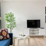 Pulawska 221 - Colorful With Balcony By Renters شقة وارسو