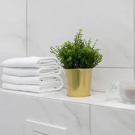 Pulawska 221 - Colorful With Balcony By Renters *