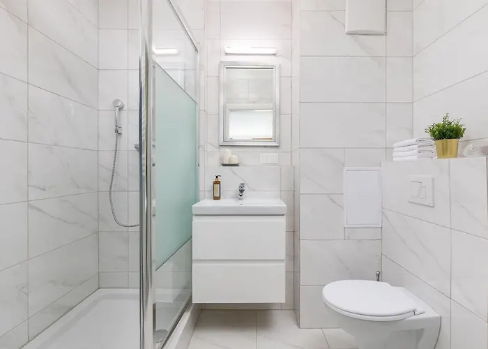 Pulawska 221 - Colorful With Balcony By Renters Varsó