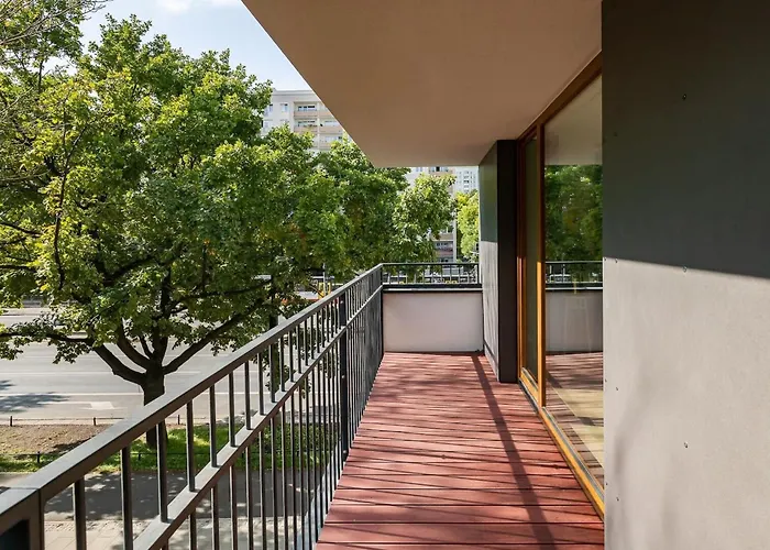 Pulawska 221 - Colorful With Balcony By Renters Apartman