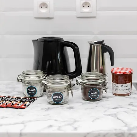 Pulawska 221 - Colorful With Balcony By Renters شقة *